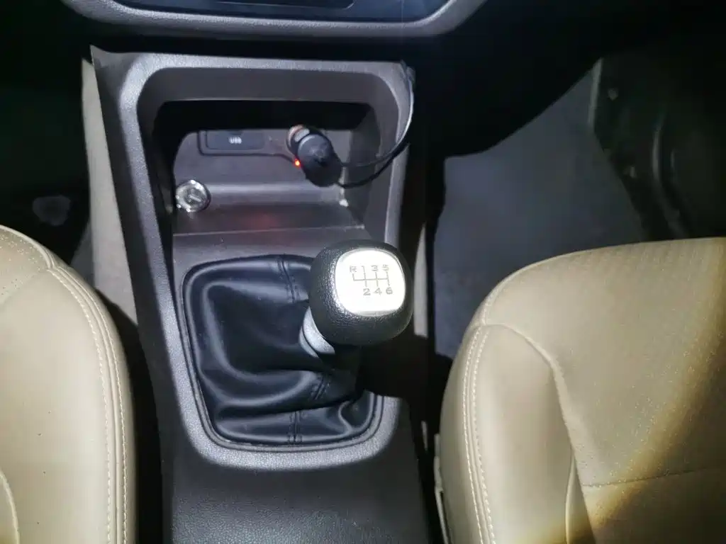 Wuling Hongguang — миниатюра 7