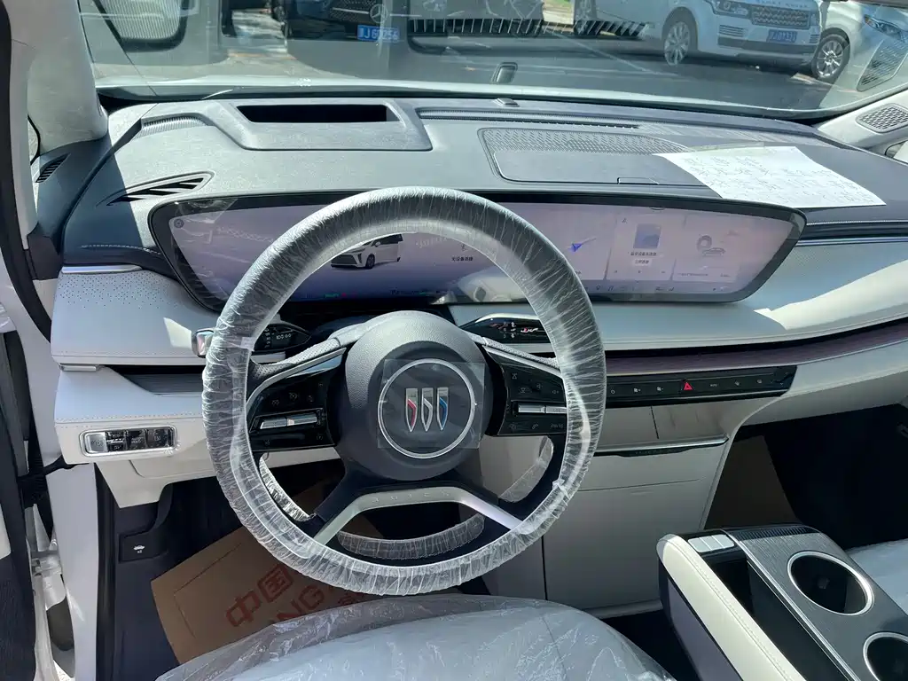 Buick GL8 Hybrid — миниатюра 8