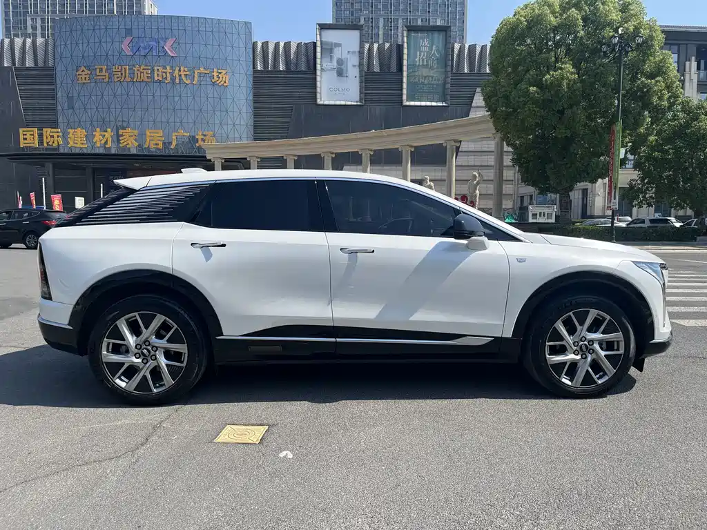 Cadillac IQ