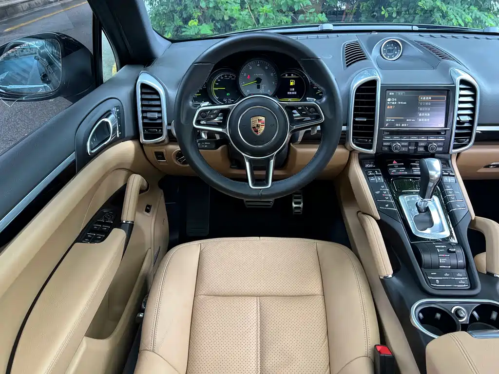 Porsche Cayenne Hybrid — миниатюра 9