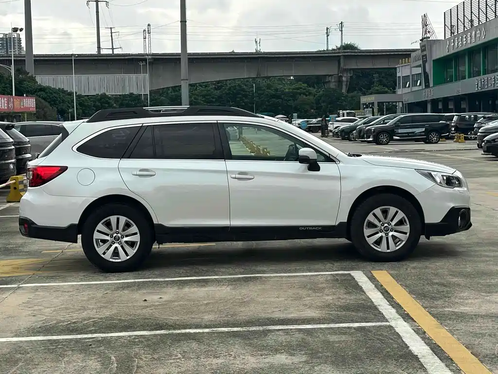 SUBARU OUTBACK