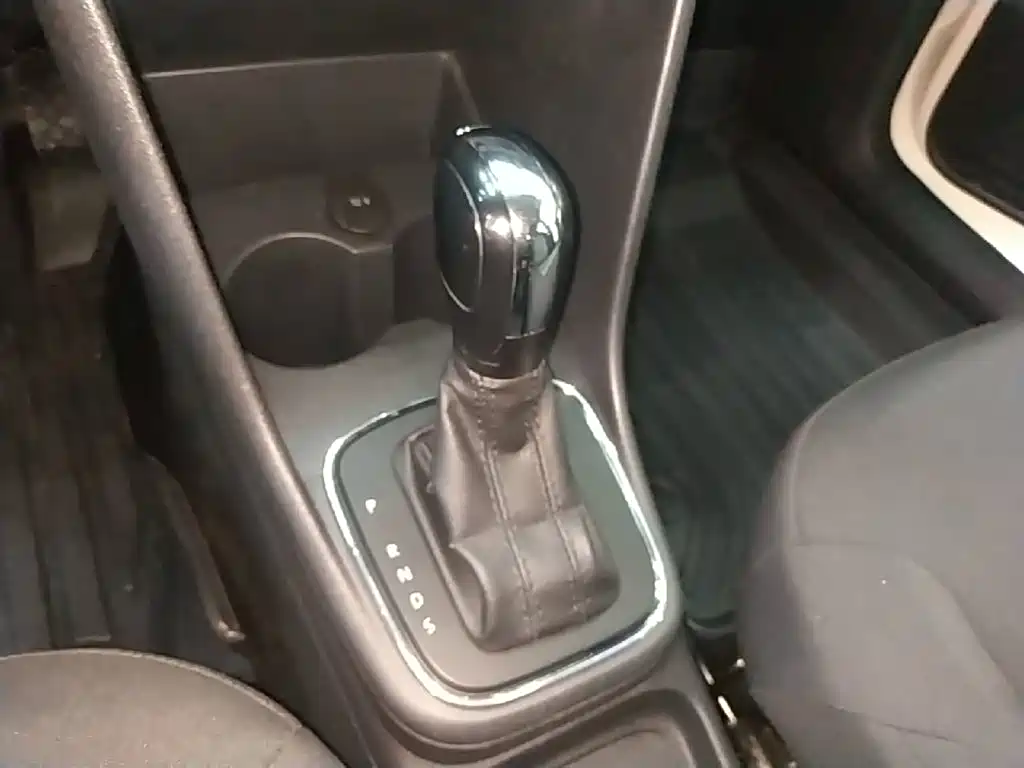 Volkswagen Polo — миниатюра 14