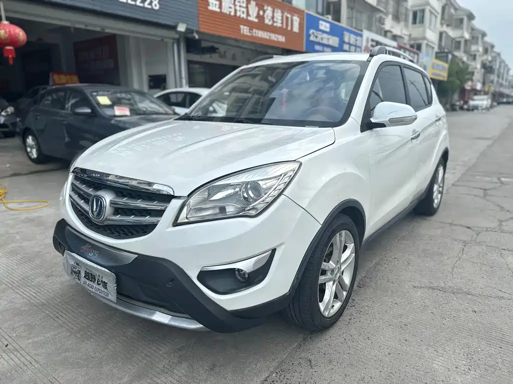 Changan CS35 2015 1.6L MT Comfort IV
