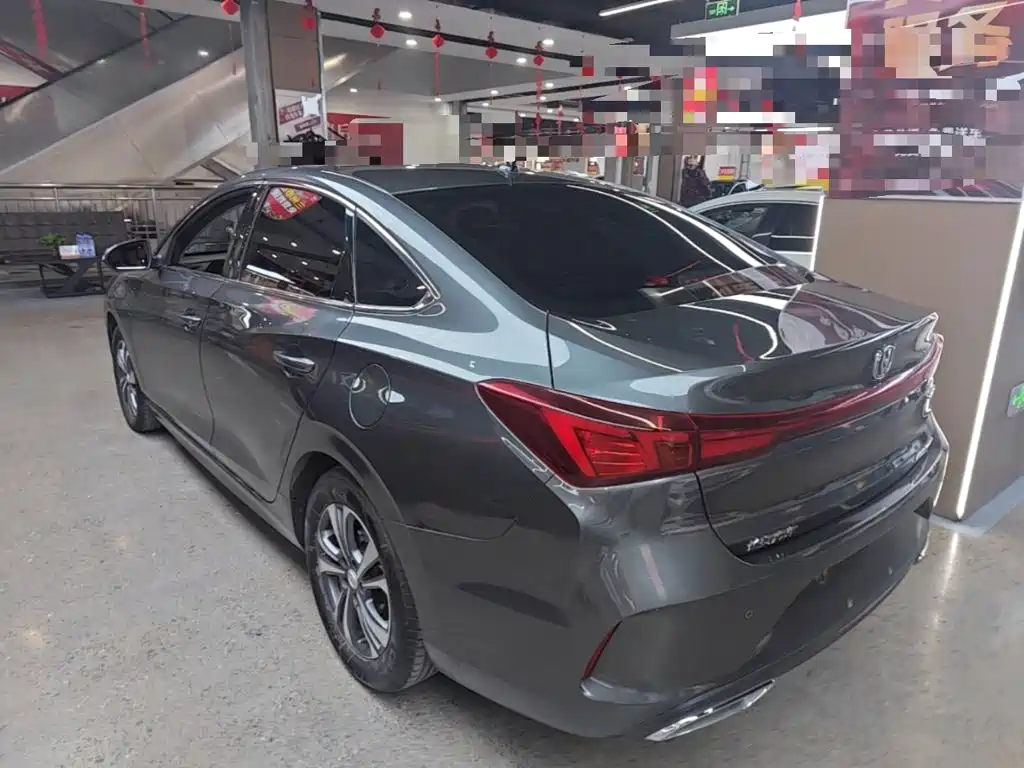 Changan Eado — миниатюра 5