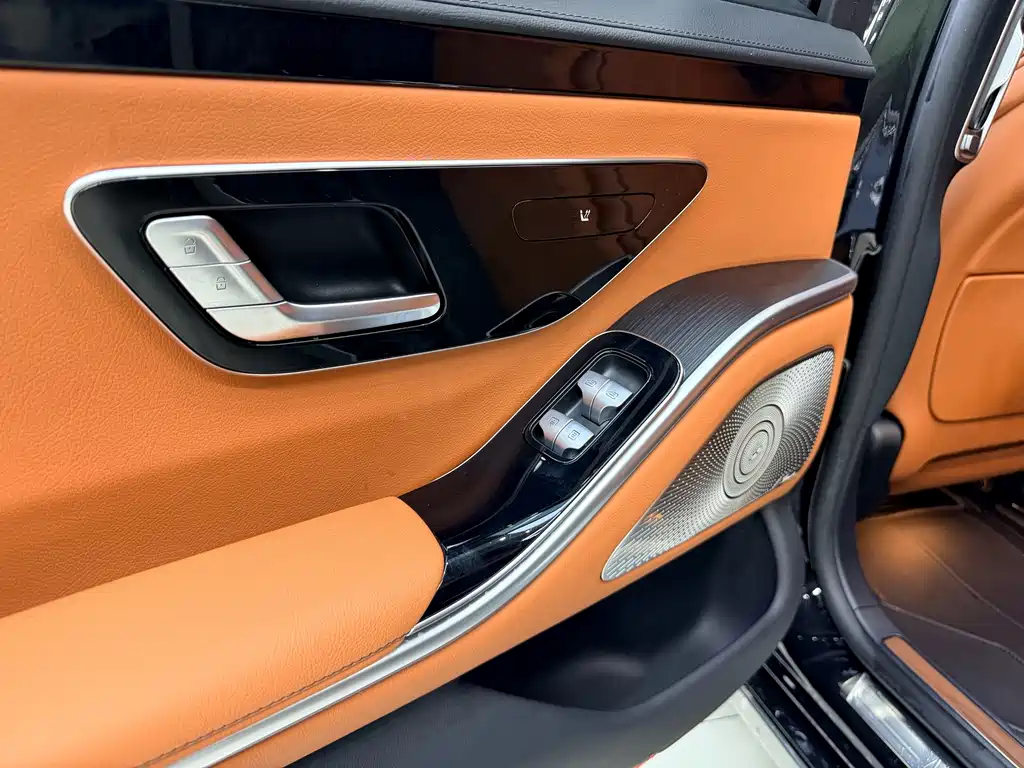 Mercedes-Benz S-Class — миниатюра 17