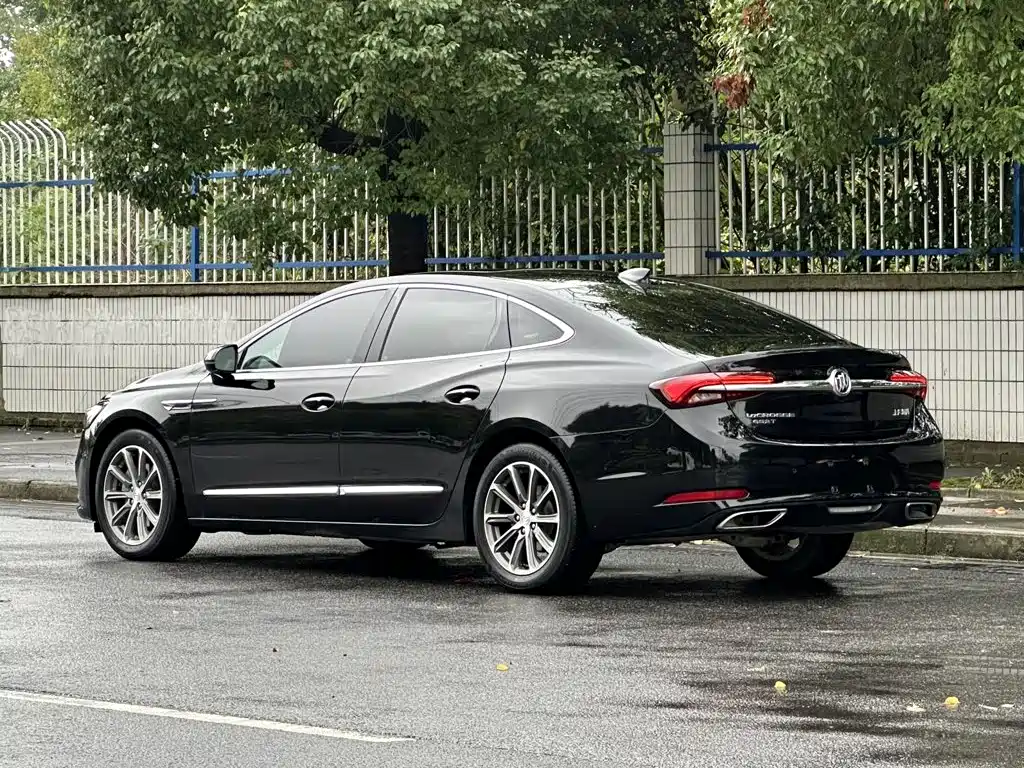 Buick LaCrosse — миниатюра 9