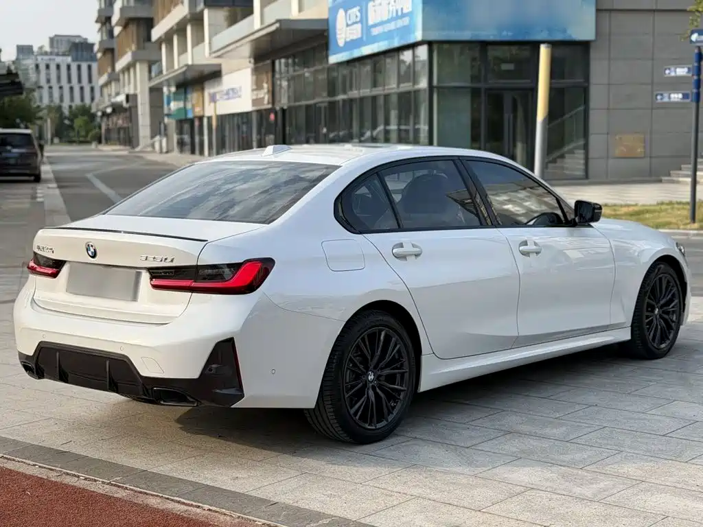 BMW 3 Series — миниатюра 6