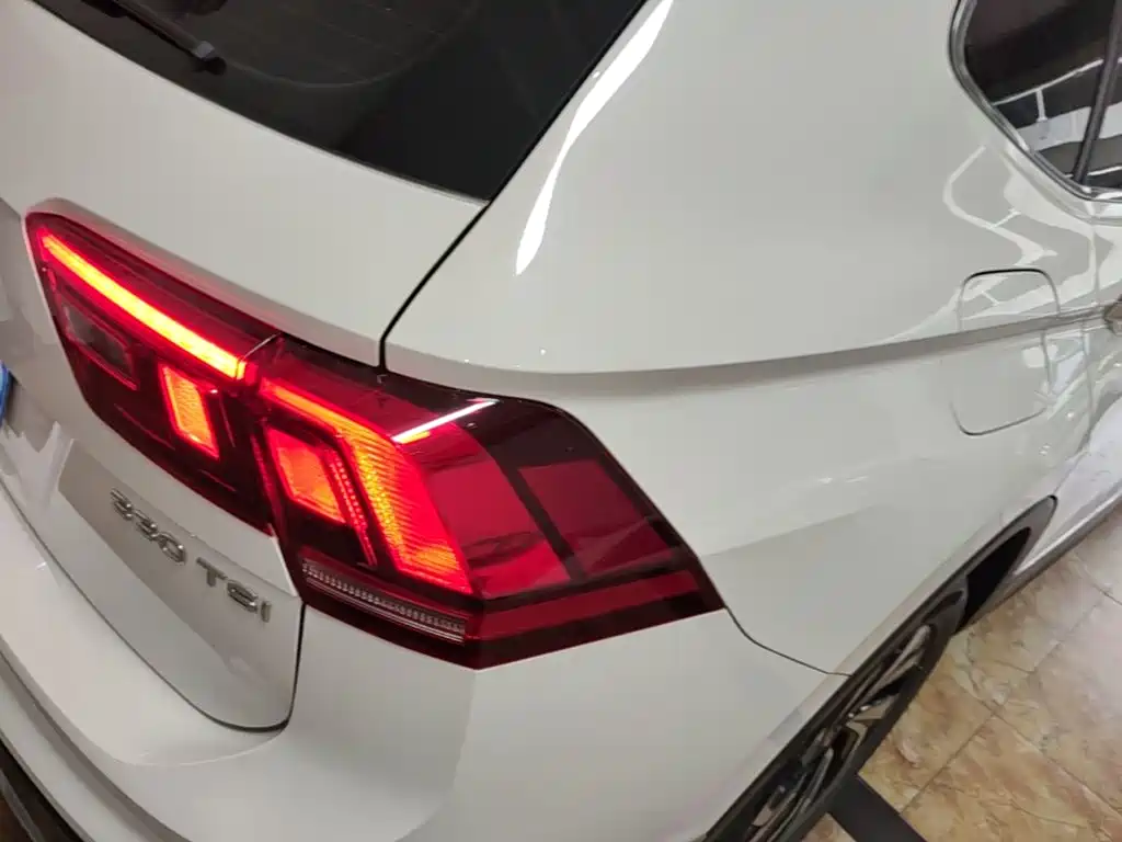 Volkswagen Tiguan L — миниатюра 8