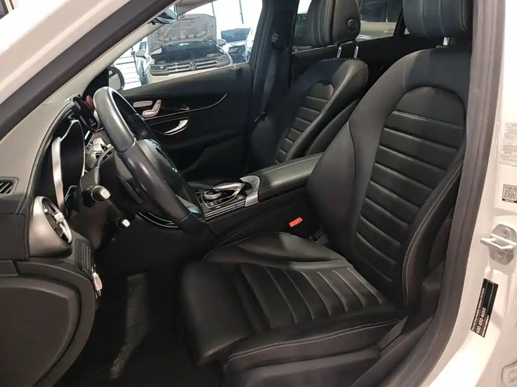 Mercedes-Benz C-Class — миниатюра 15