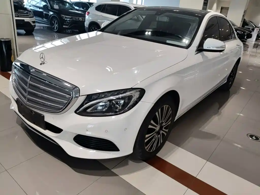 Mercedes-Benz C-Class — миниатюра 2