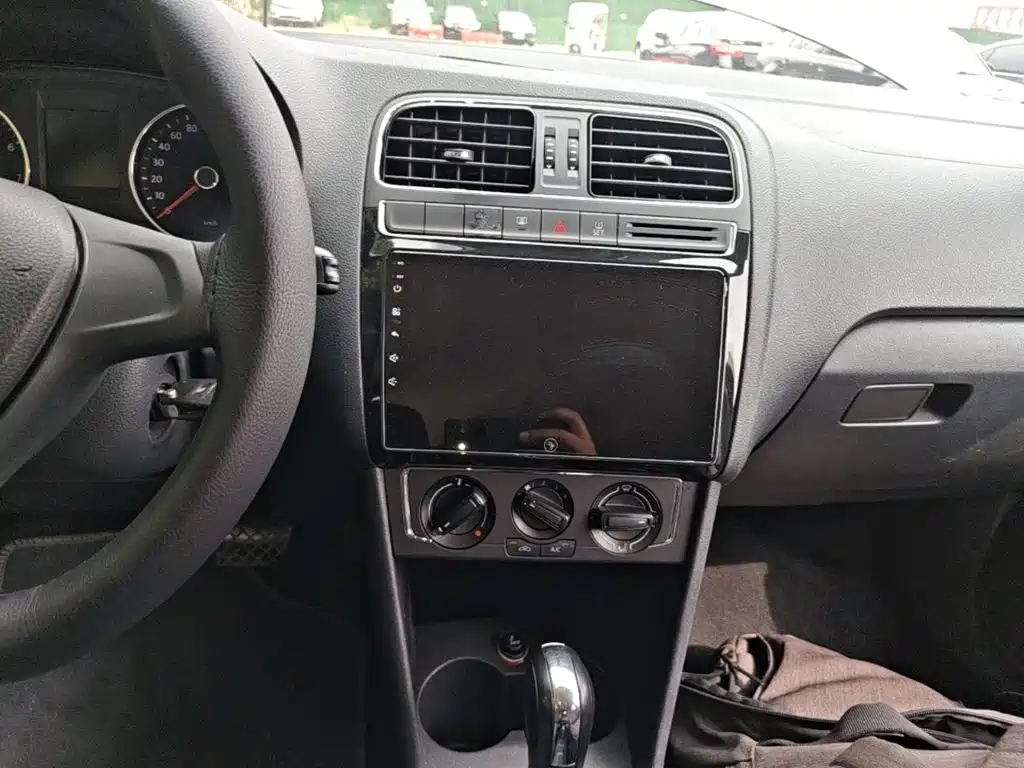 Volkswagen Polo — миниатюра 13