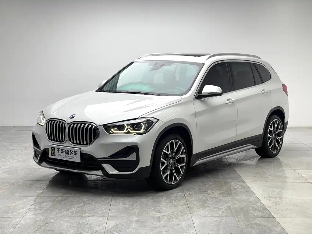 Купить BMW X1