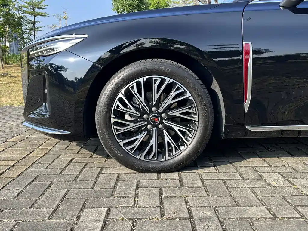 Hongqi Hongqi H5 — миниатюра 10