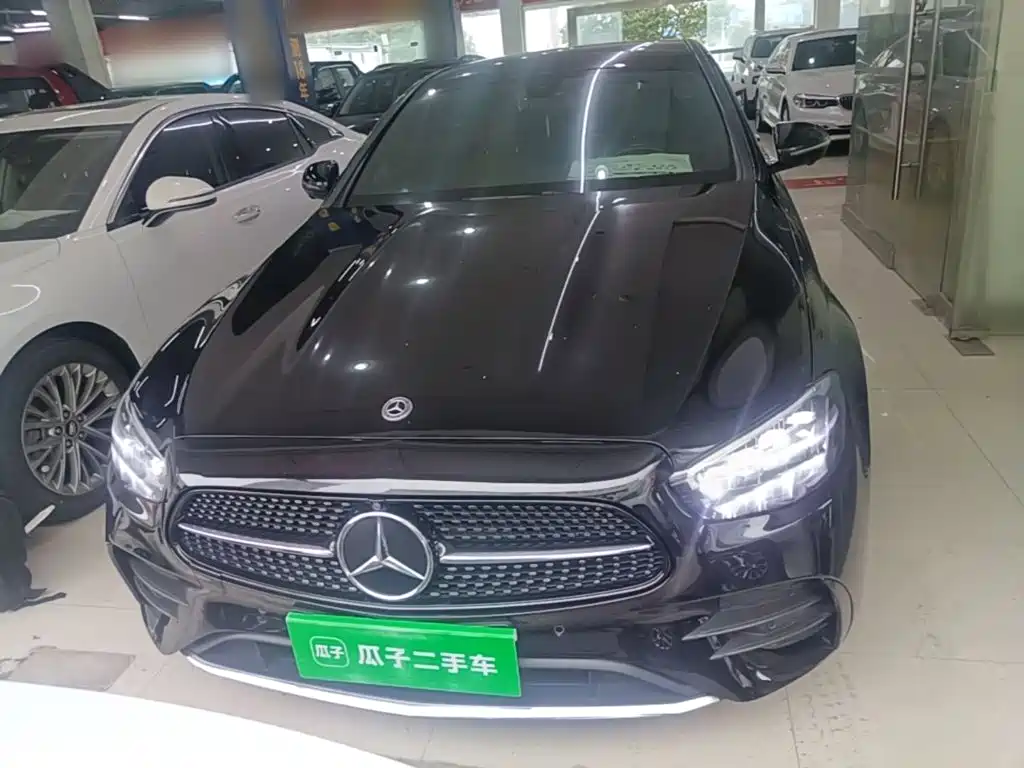 Mercedes-Benz E-Class — миниатюра 3