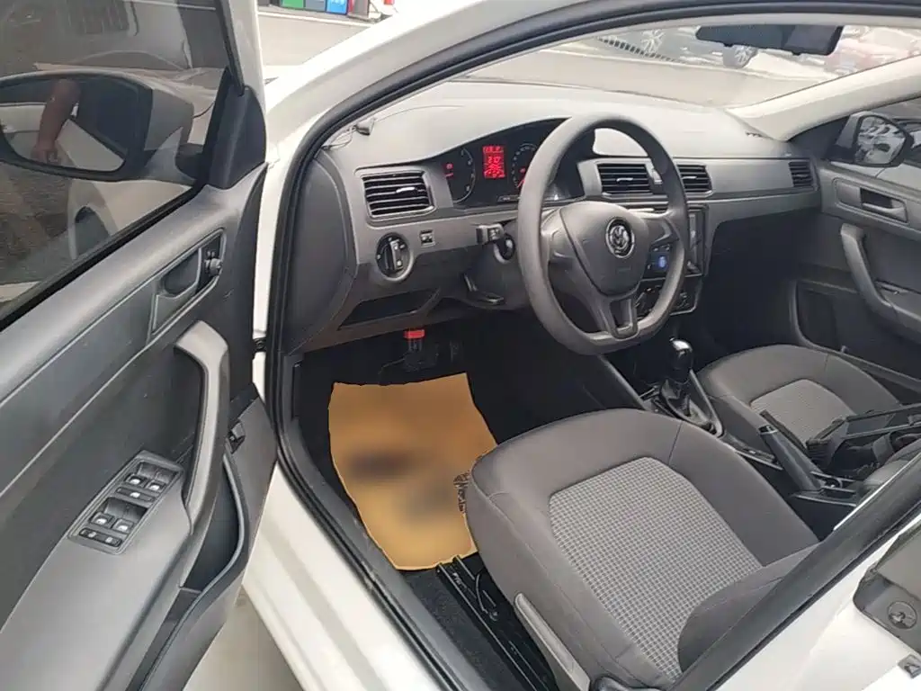 Volkswagen Santana — миниатюра 16