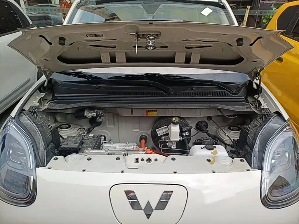 Wuling MINIEV — миниатюра 20