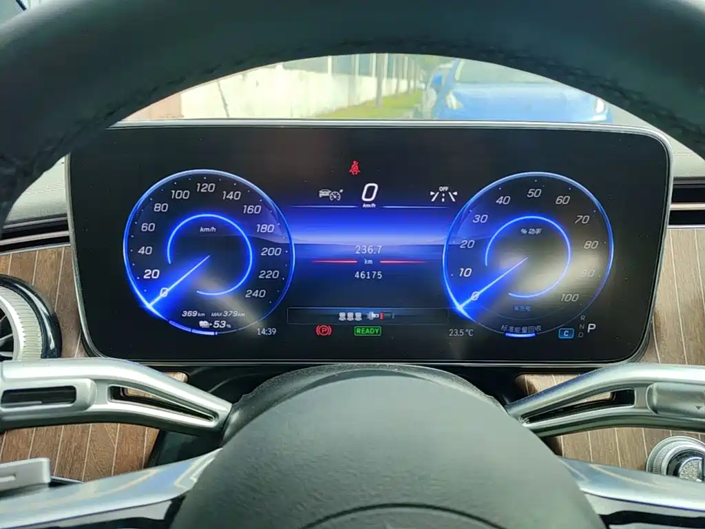 Mercedes-Benz EQE — миниатюра 12