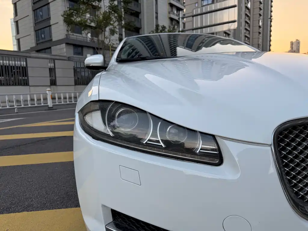 Jaguar XF — миниатюра 27