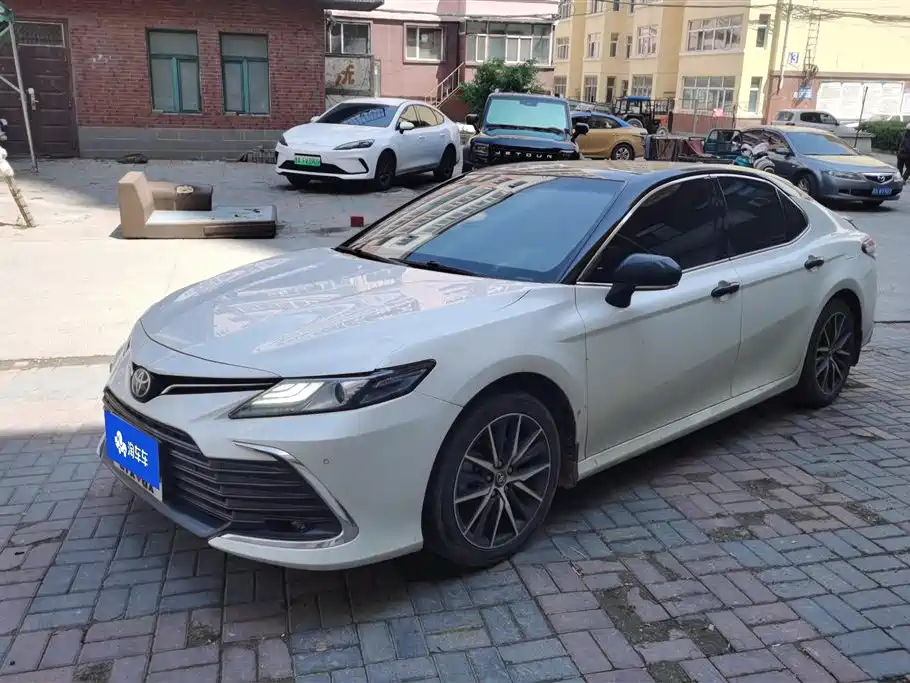 Toyota Camry 2022
