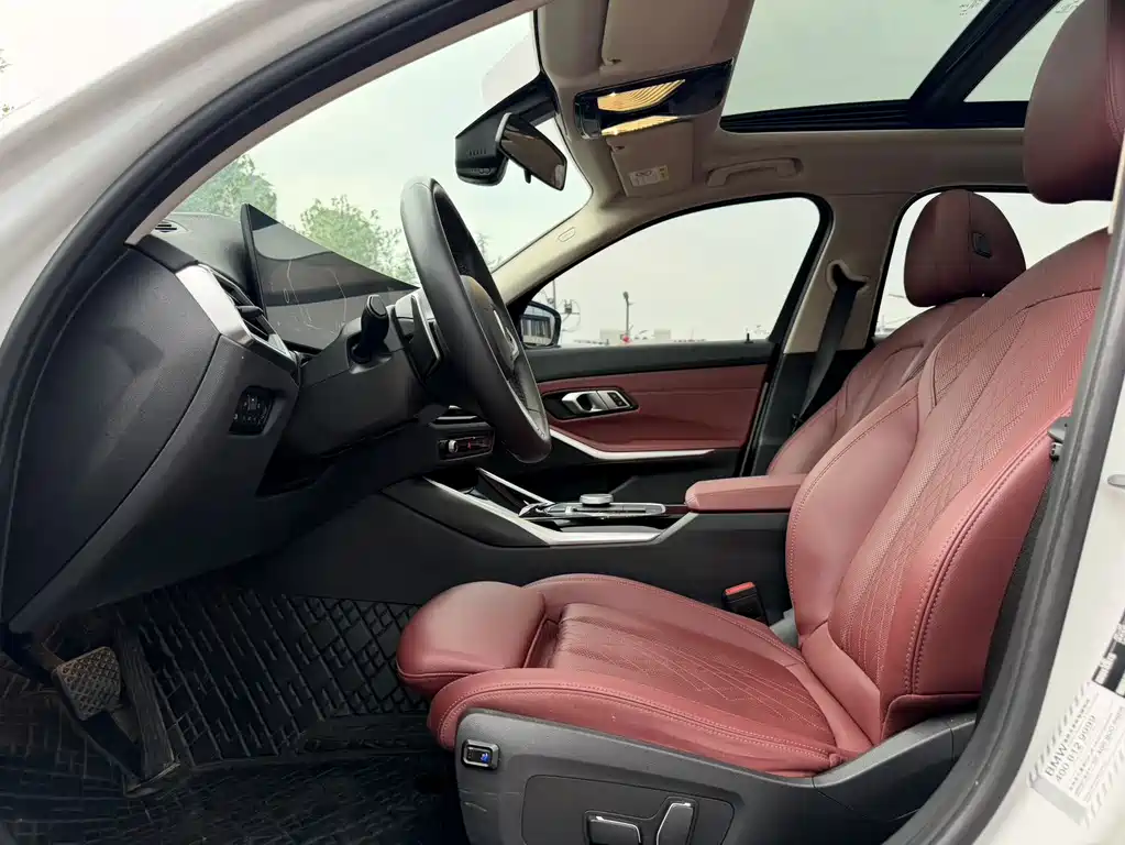 BMW 3 Series 320Li M Sport Package, фото 5