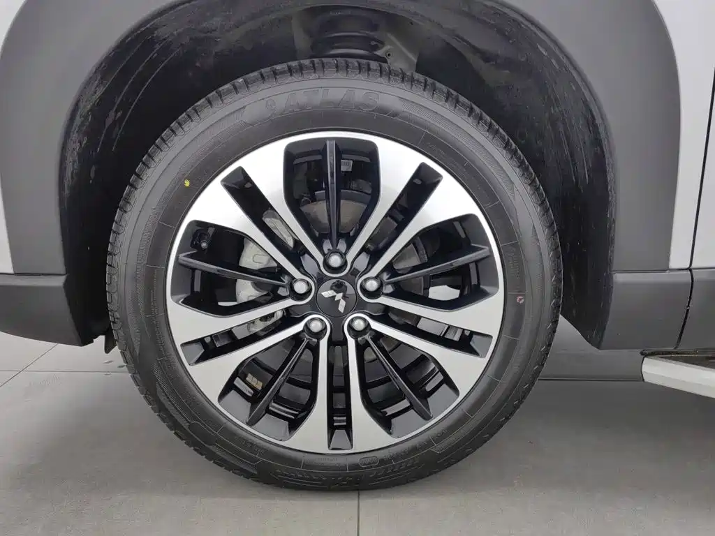 Wuling Xingguang 560 — миниатюра 17