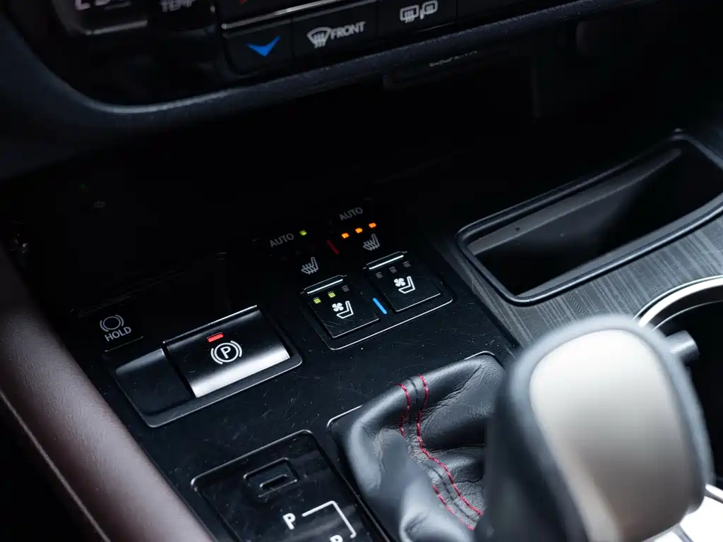 Lexus RX — миниатюра 19