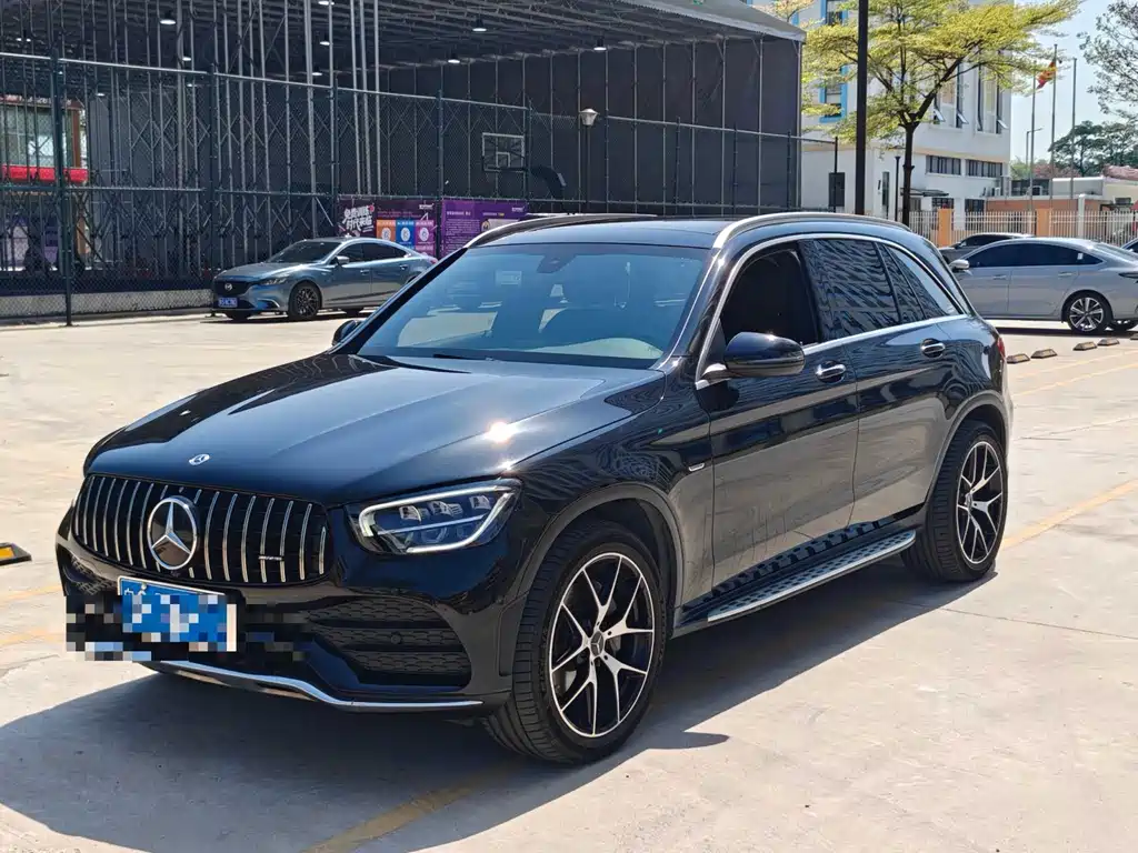 Mercedes-Benz GLC 2023