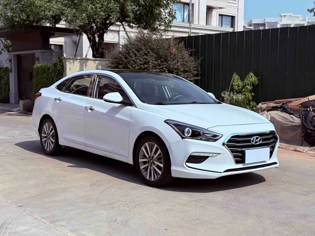 Hyundai Mistra — миниатюра 3