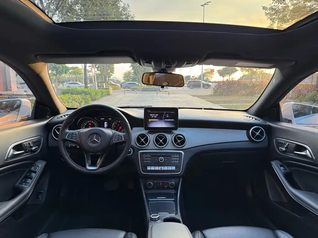 Mercedes-Benz CLA (Import) — миниатюра 7