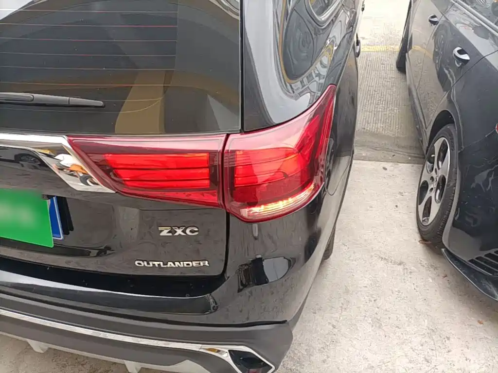 Mitsubishi Outlander 2019 2.0L Enjoy 7 мест VI