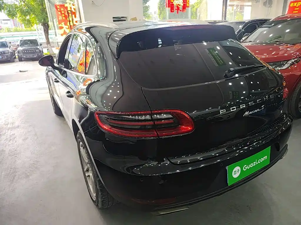 Porsche Macan — миниатюра 5