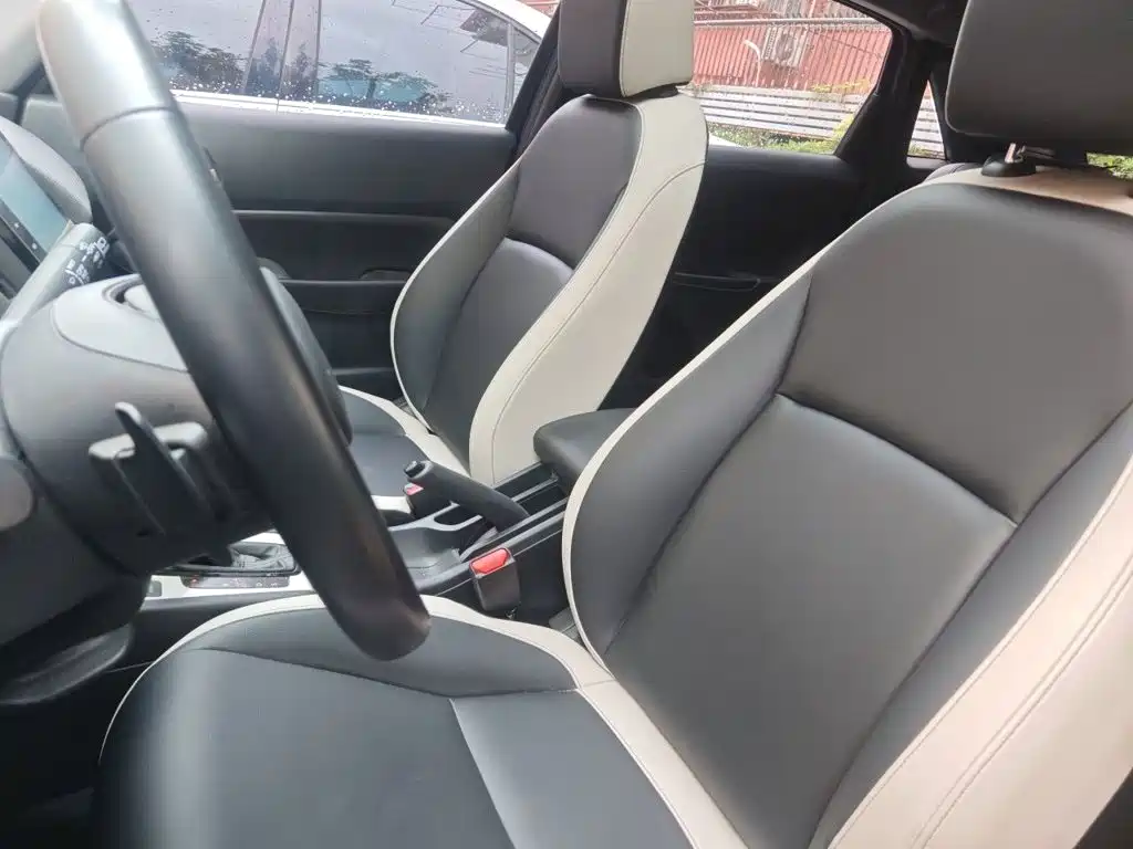 Honda Fit — миниатюра 12