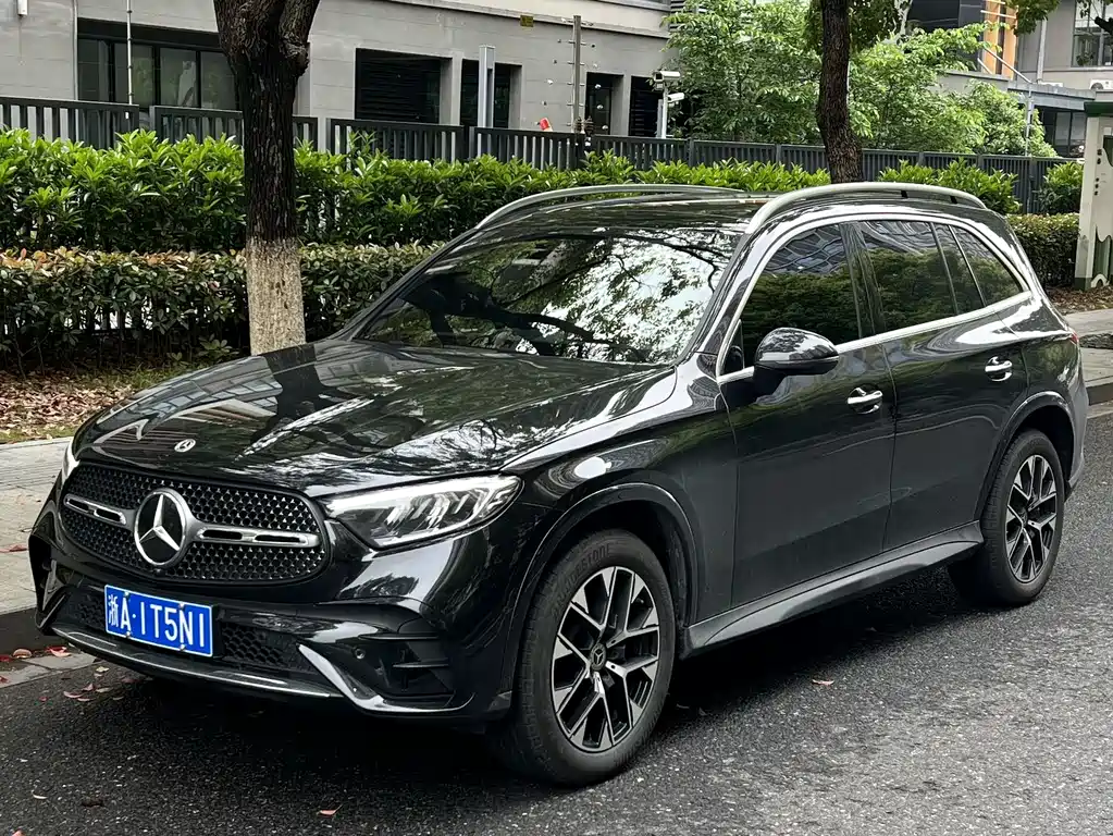 Mercedes-Benz GLC 2023 Facelift GLC 260 L 4MATIC Luxury Type 5 seats