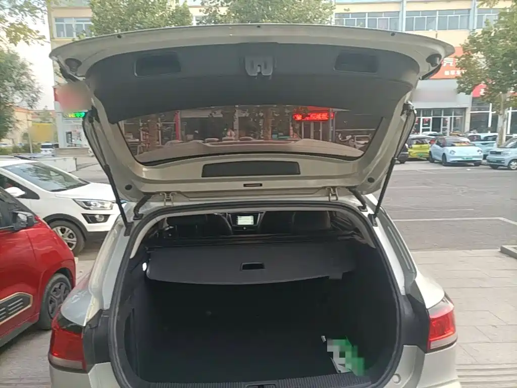 Roewe Ei5 — миниатюра 19