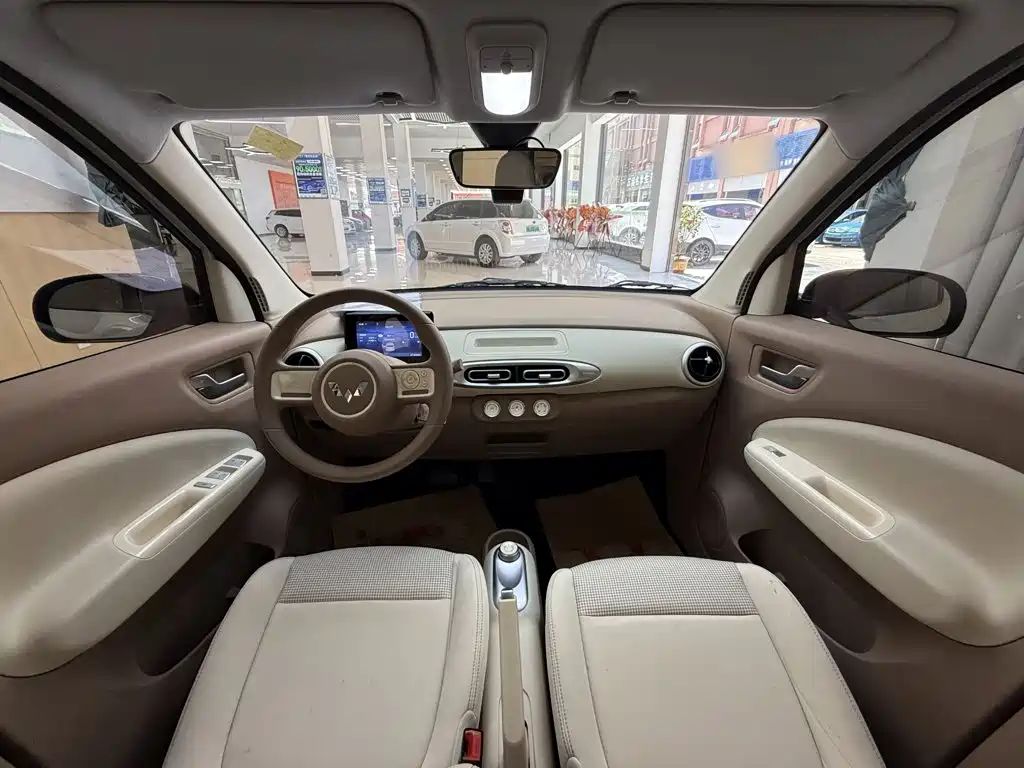 Wuling MINIEV — миниатюра 10