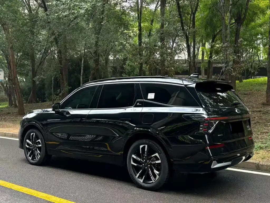 Ford Edge — миниатюра 4