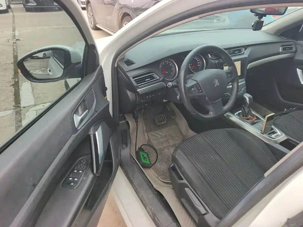 Peugeot 408 — миниатюра 16