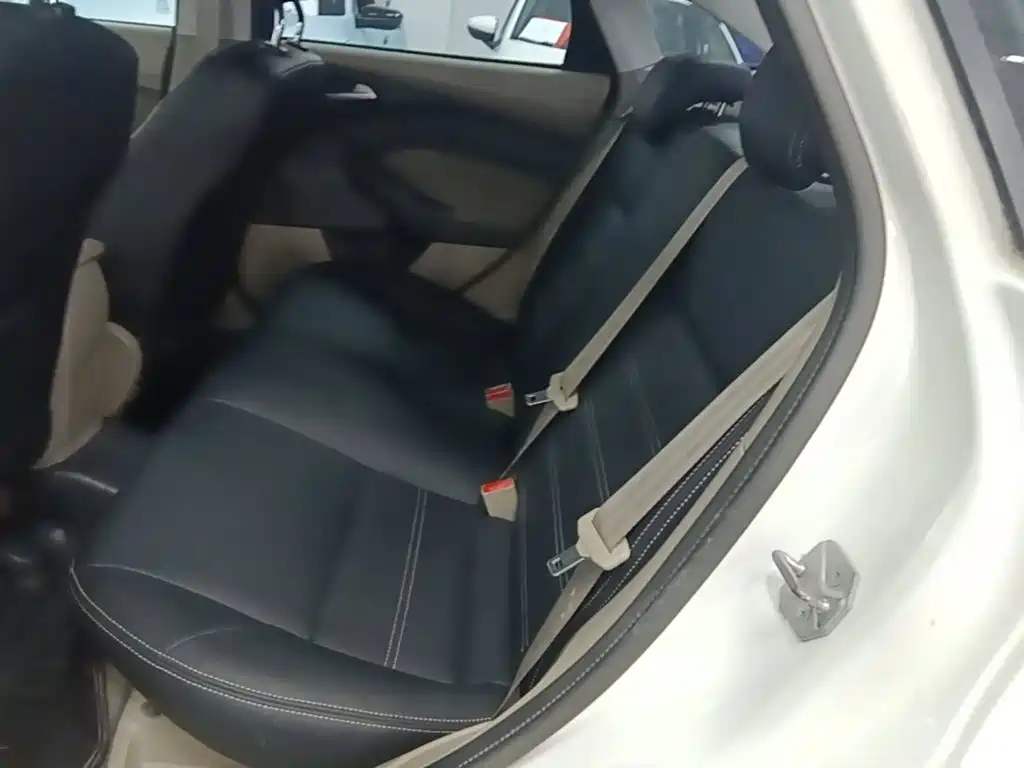 Ford Focus — миниатюра 17