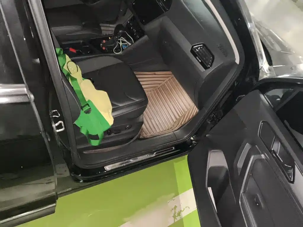 Volkswagen Tiguan L — миниатюра 18