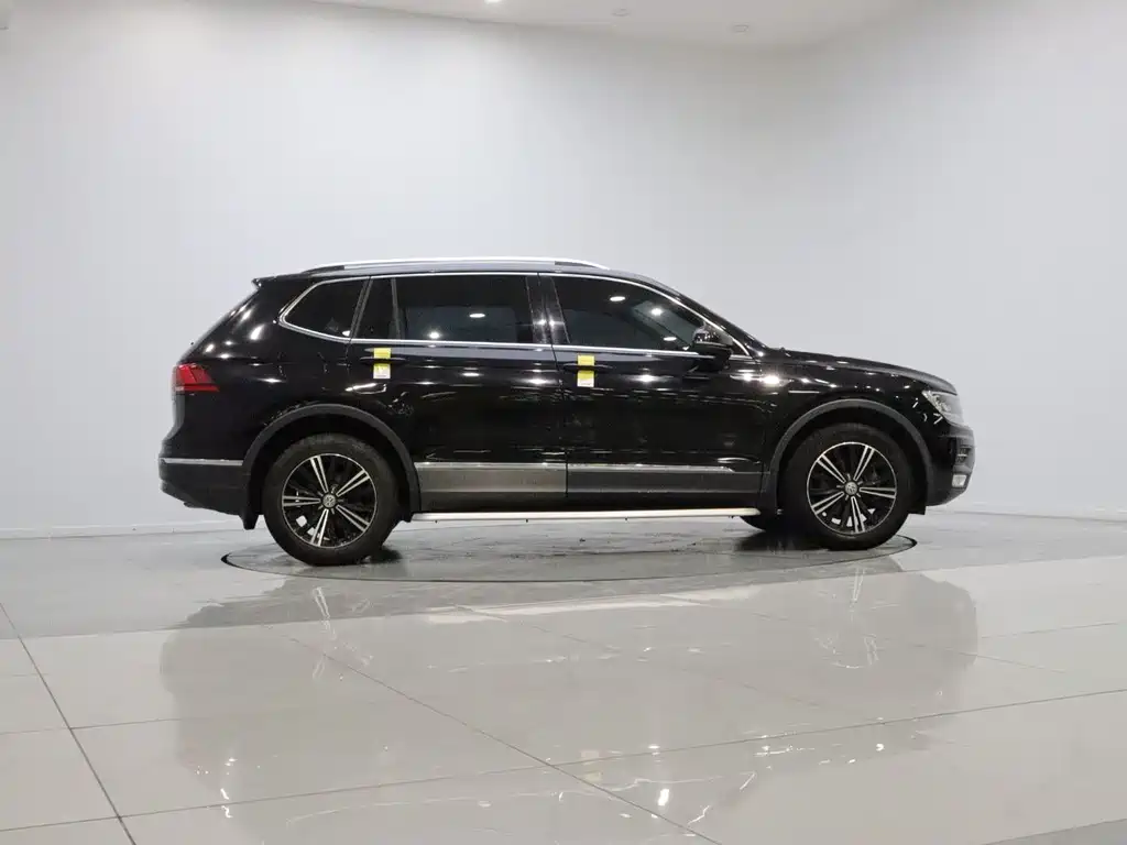 Volkswagen Tiguan L — миниатюра 8