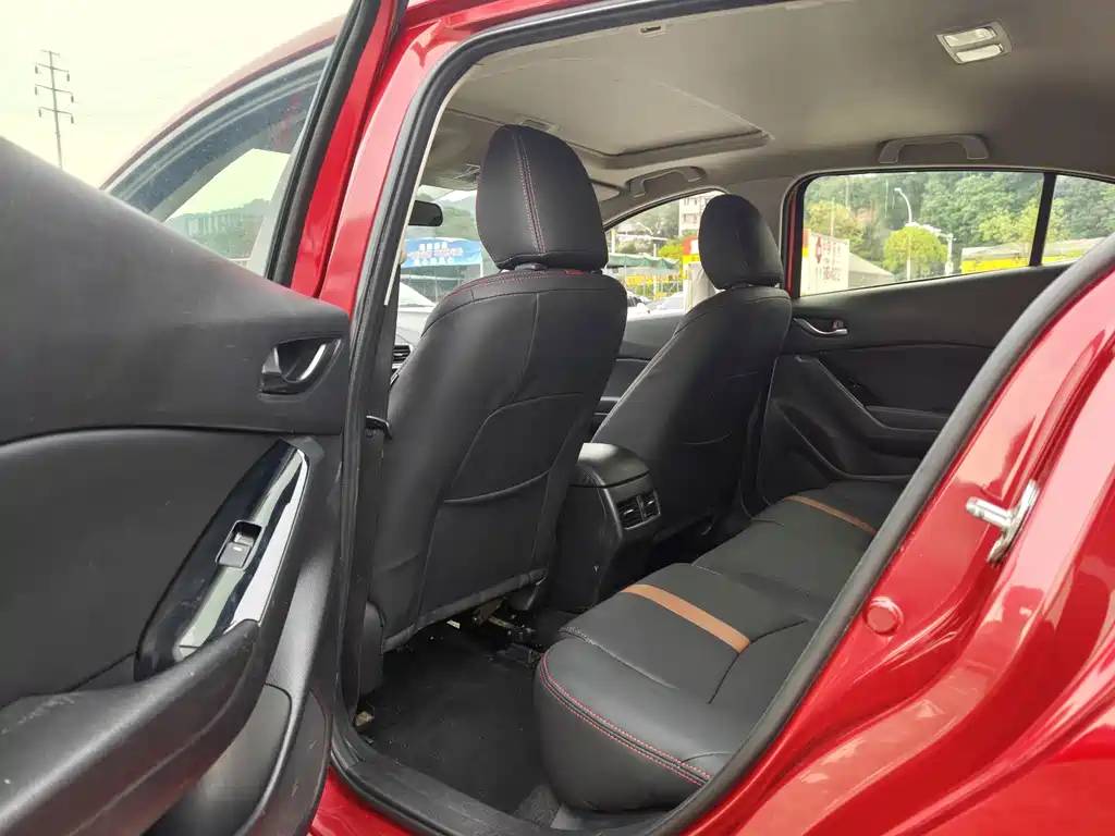 Mazda 3 Axela — миниатюра 14