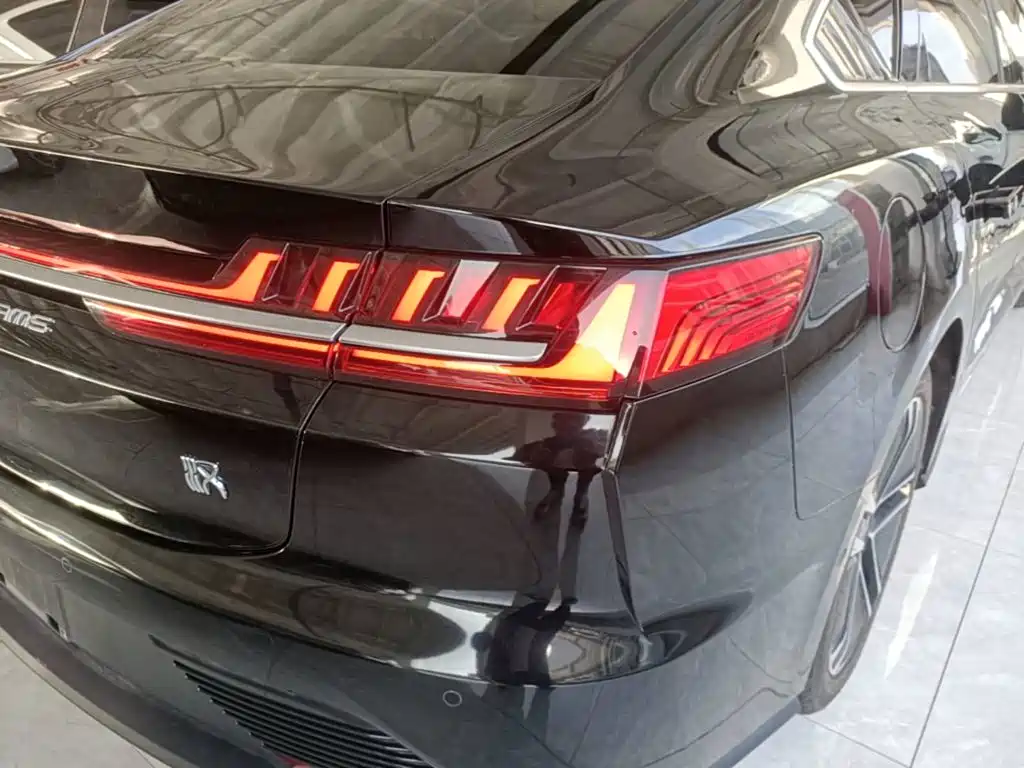 BYD Han — миниатюра 8