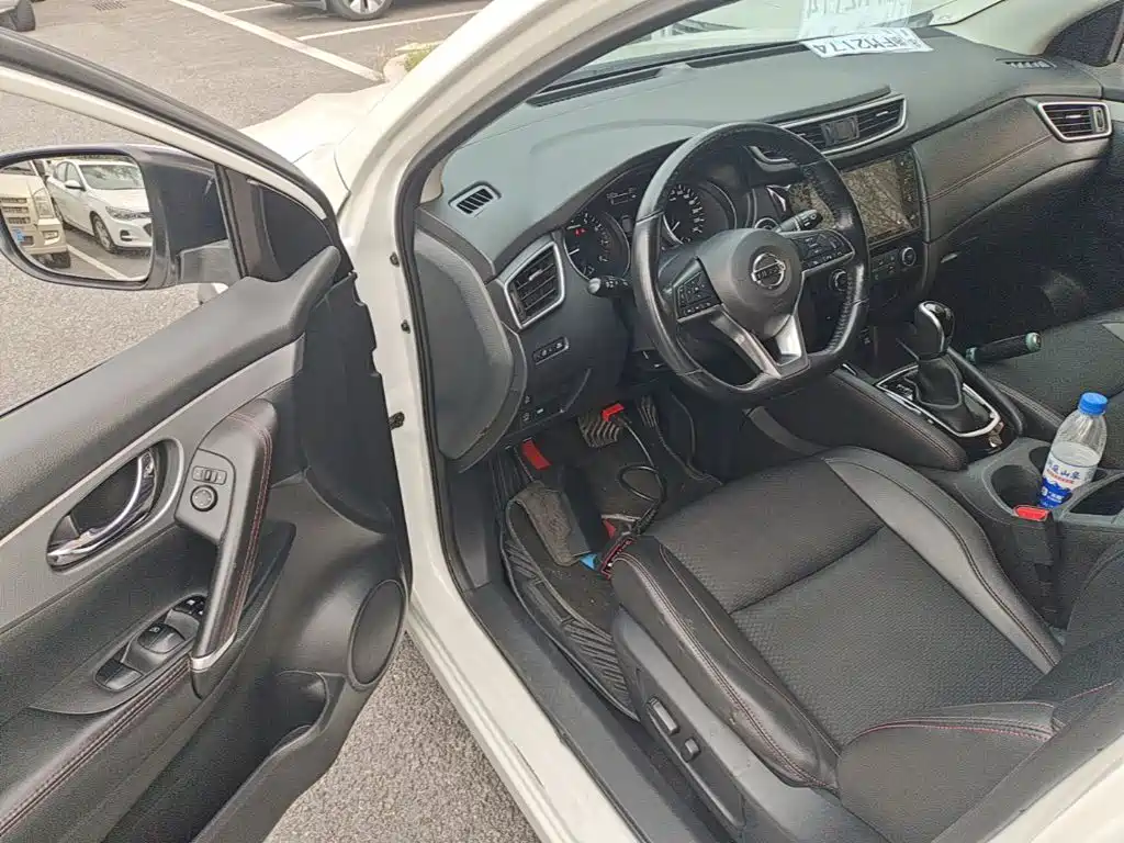 Nissan Qashqai — миниатюра 16