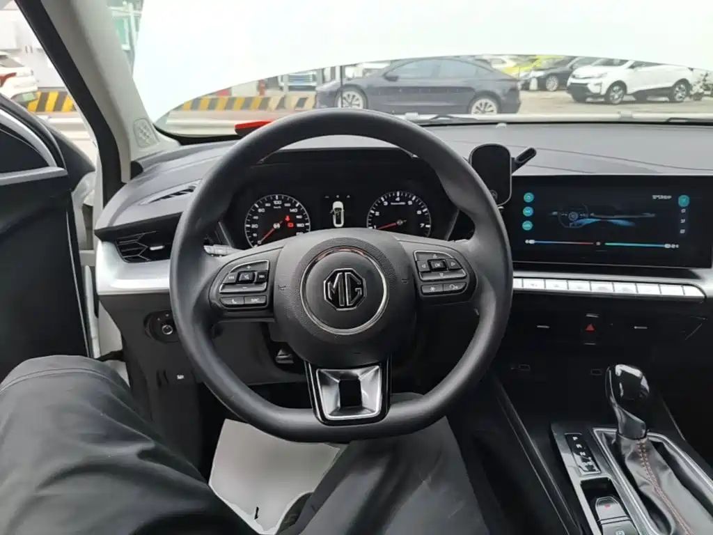 MG MG5 — миниатюра 11