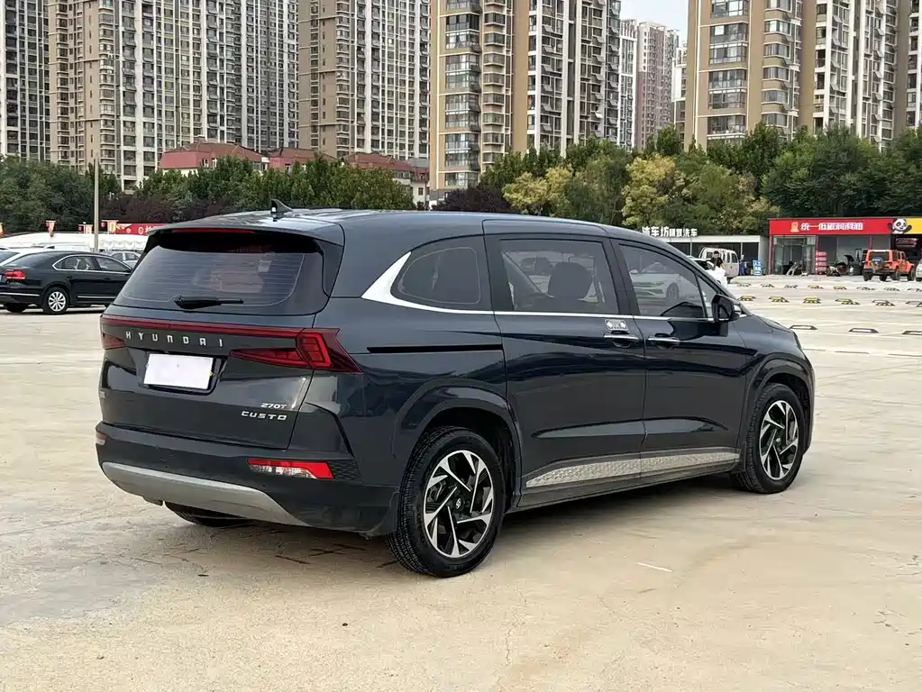 Hyundai Custo — миниатюра 4