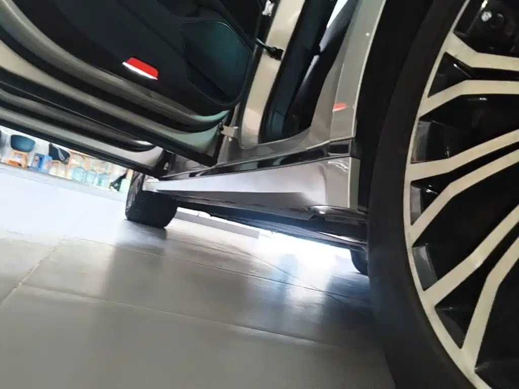 Volkswagen Phideon — миниатюра 22