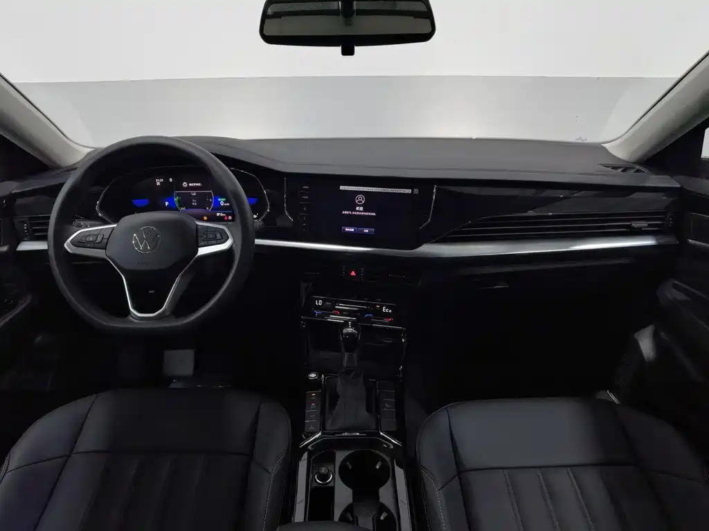 Volkswagen Passat PHEV — миниатюра 5