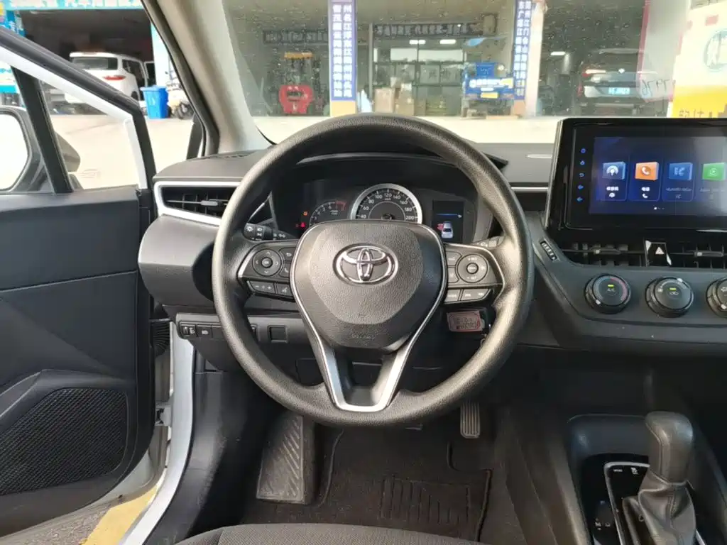 Toyota Corolla — миниатюра 11