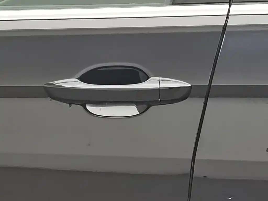 Volkswagen Tiguan L — миниатюра 18