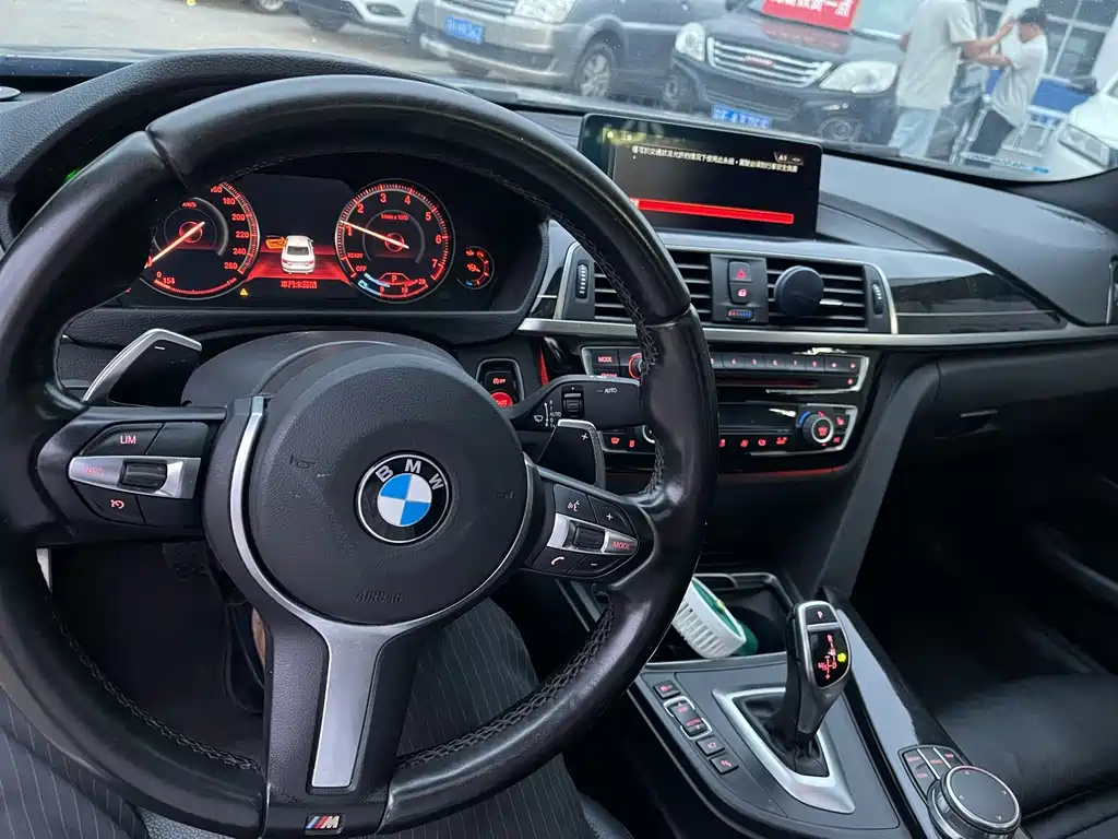 BMW 4 Series — миниатюра 4